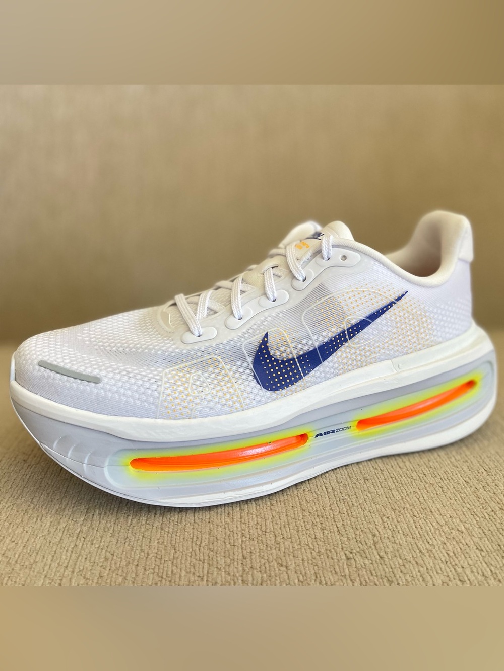 Size 10.5 -Nike Vomero Premium White Lapis Total Orange Running Shoes Men’s NEW